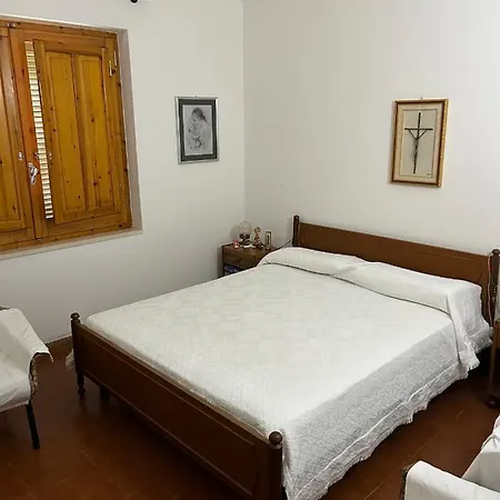 Casa de Férias Domo Austinu - Abbasanta